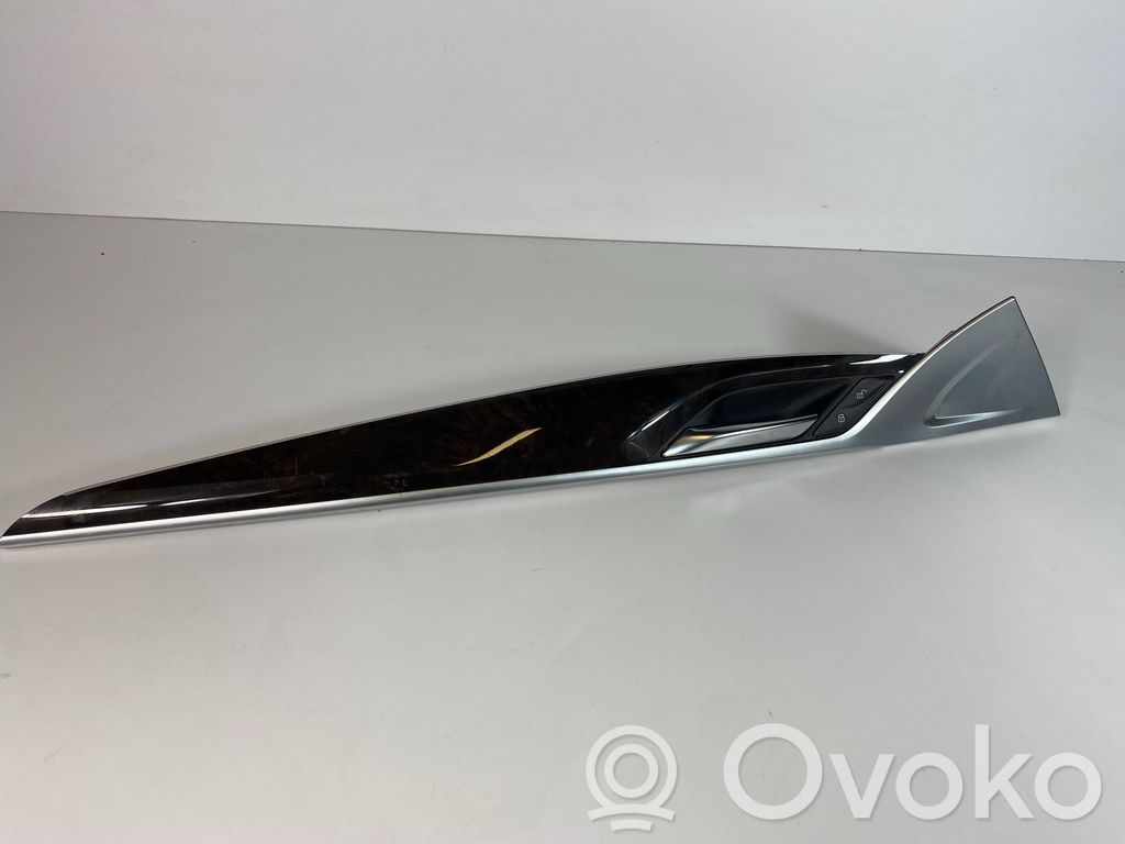 BMW 5 G30 G31 G38 Listwa tapicerki drzwi przednich 