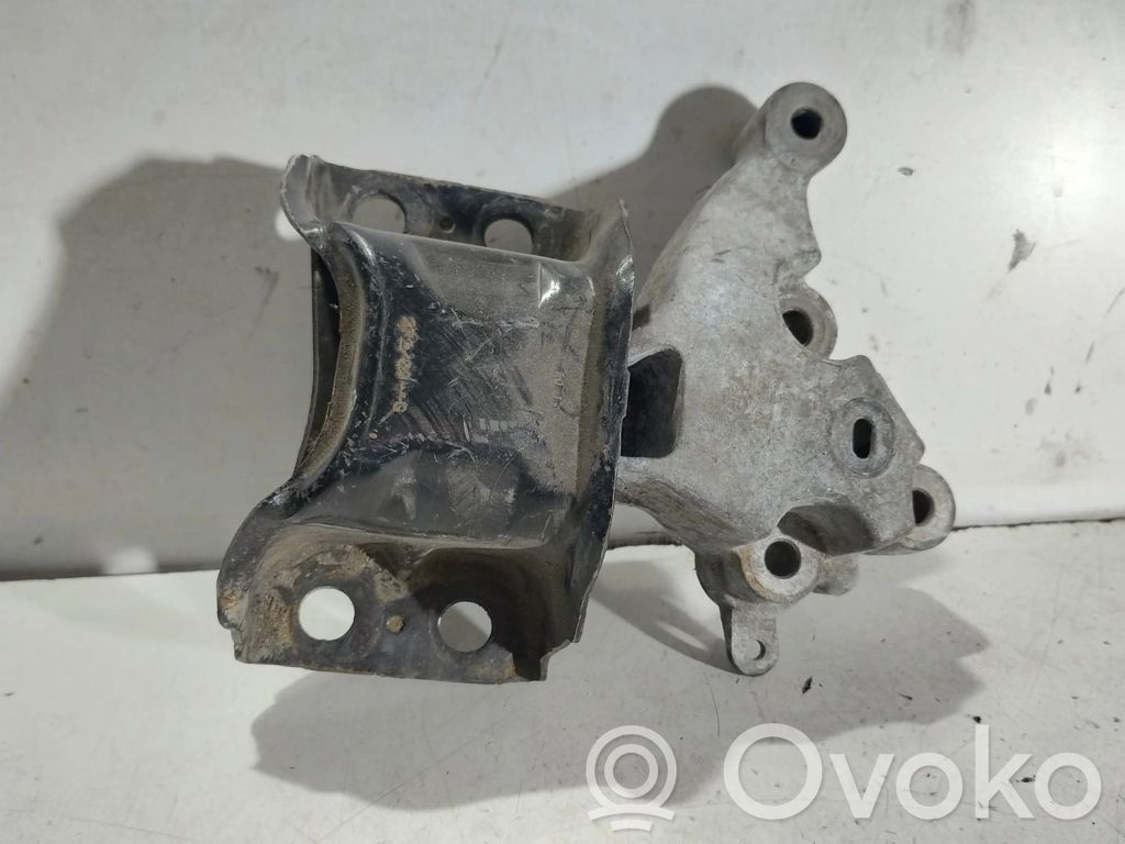 Renault Twingo II Engine mount vacuum valve 