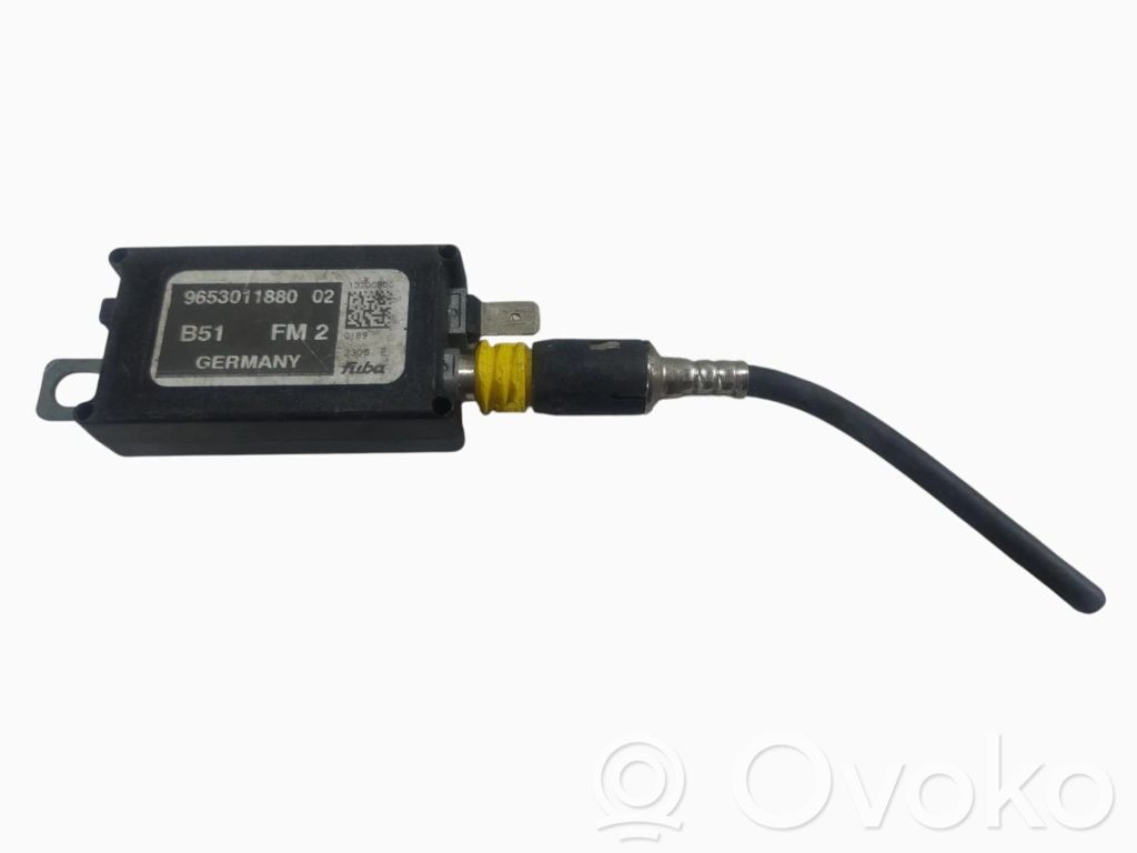 Citroen C4 III e-C4 Antenos stiprintuvas 