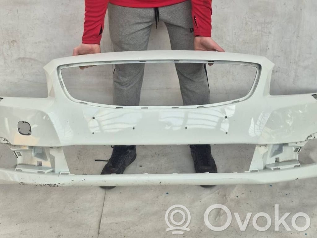 Volvo V70 Parachoques delantero 