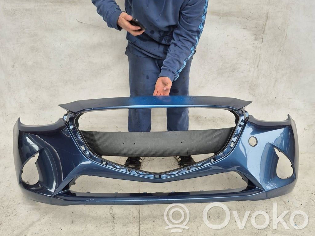 Front bumper   DB5J50031