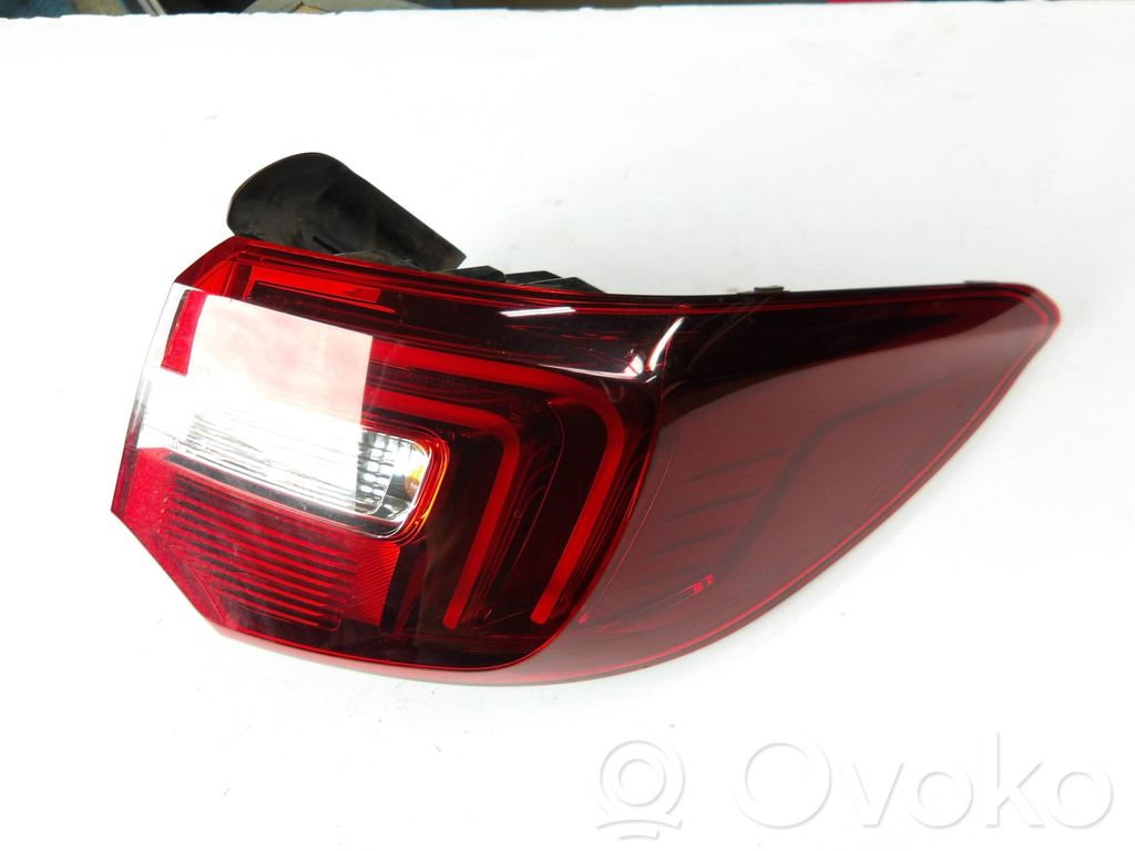 Opel Grandland X Lampa tylna 