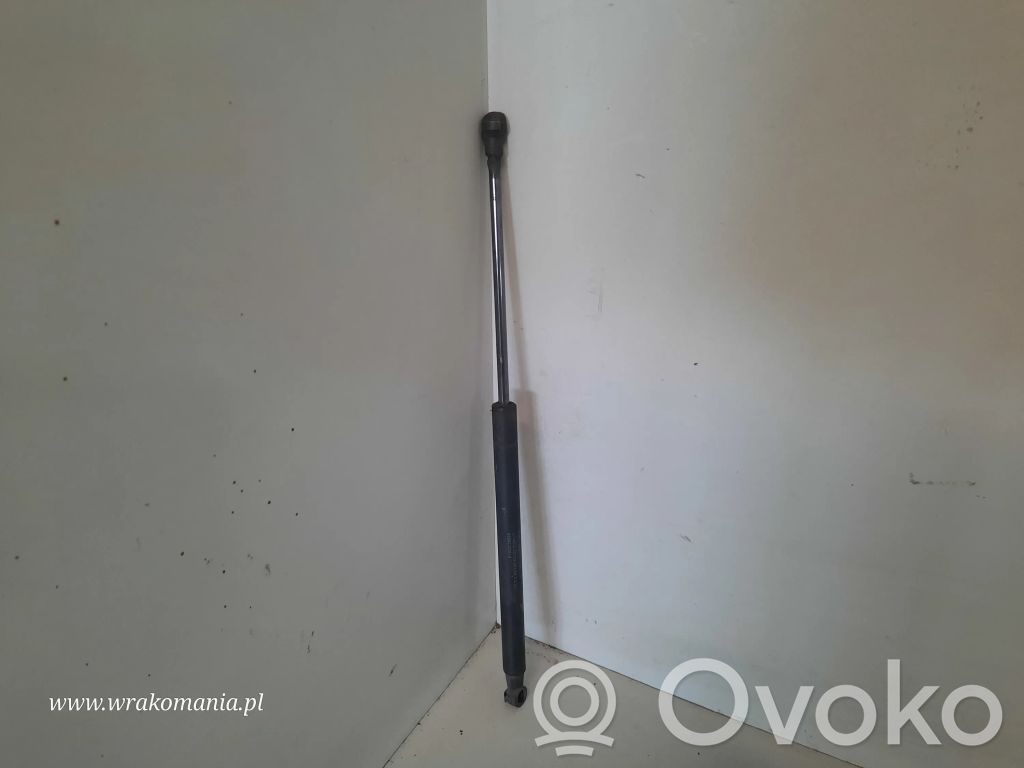 Base (soporte)   689600D010,689600D010