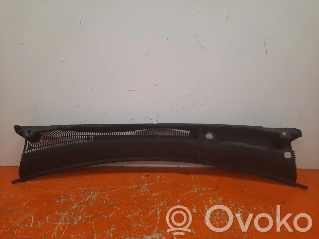 Ford Fusion Wiper trim 