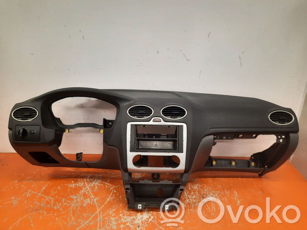 Ford Focus C-MAX Панель 