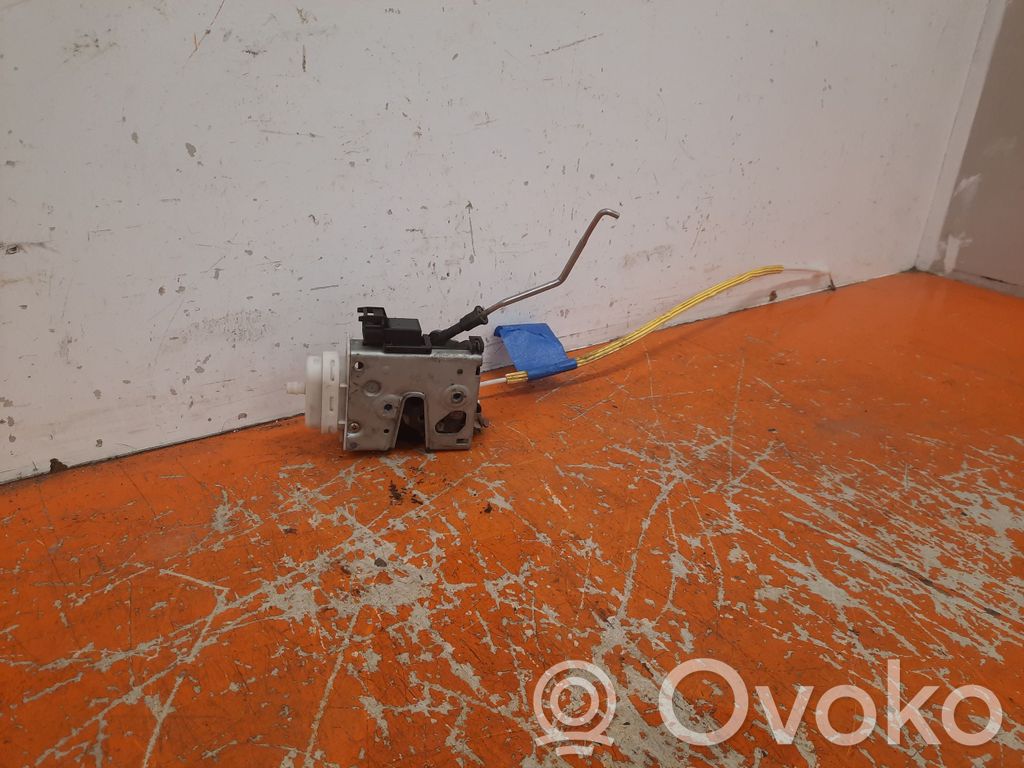 Audi A3 S3 8L Zamek drzwi przednich 