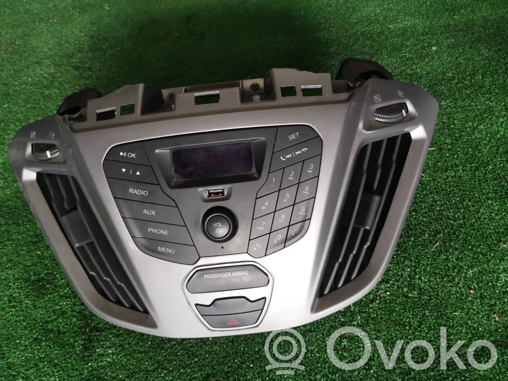 Ford Transit Custom Radio/CD/DVD/GPS head unit 