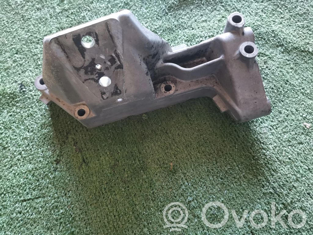 Iveco Daily 6th gen Engine mounting bracket 