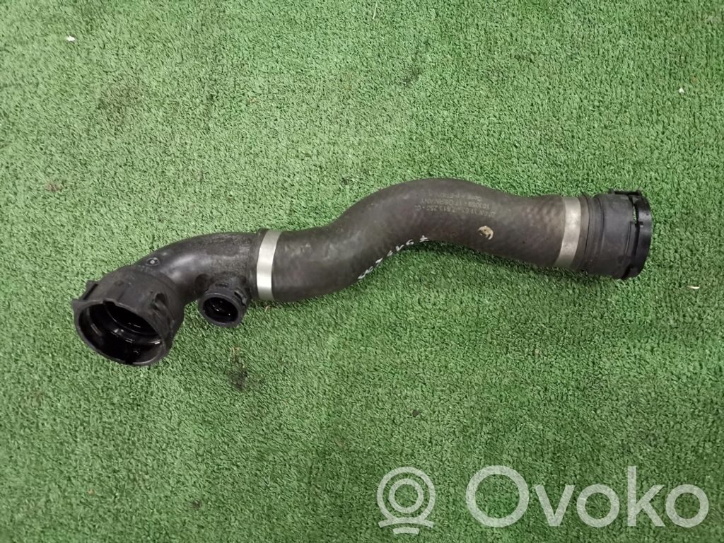 BMW 3 E46 Engine coolant pipe/hose 