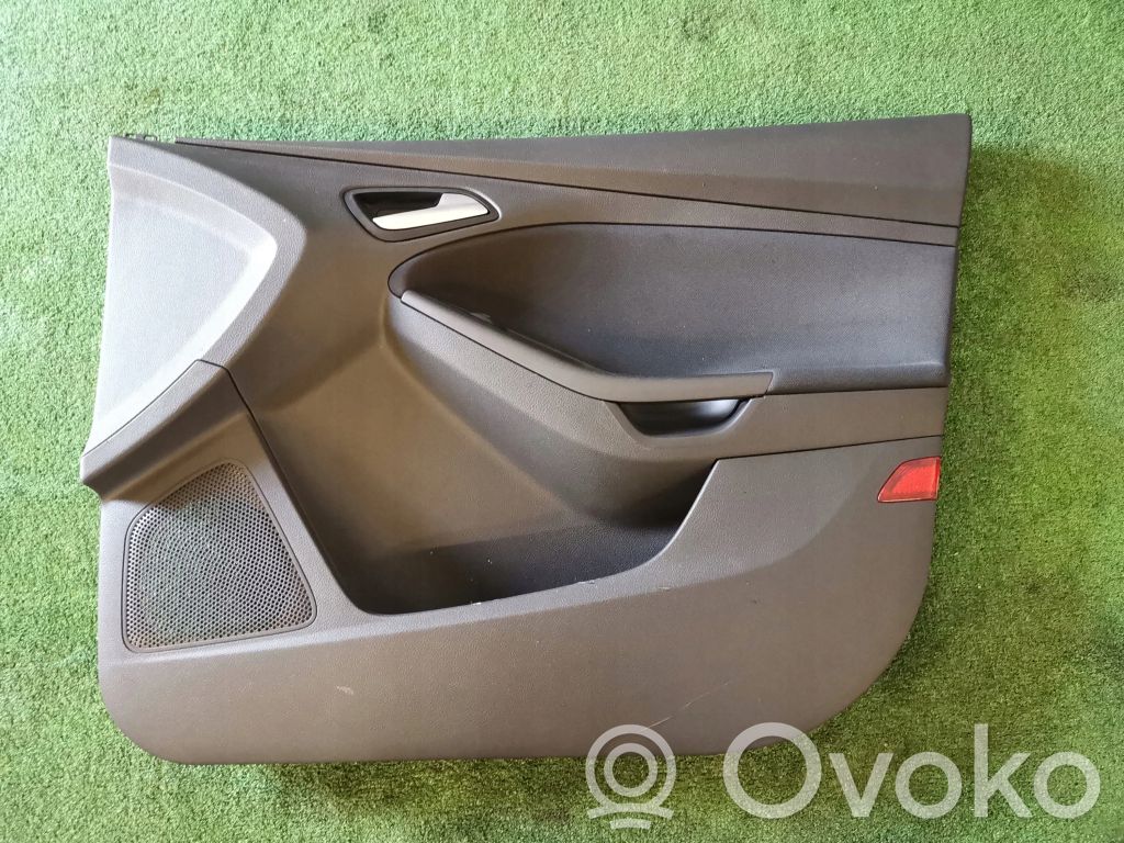 Ford Focus Etuoven verhoilu 