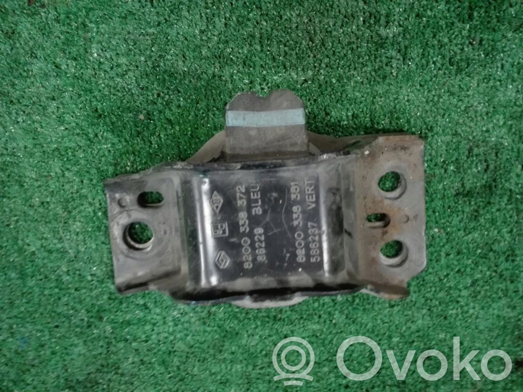 Renault Scenic II -  Grand scenic II Engine mount bracket 