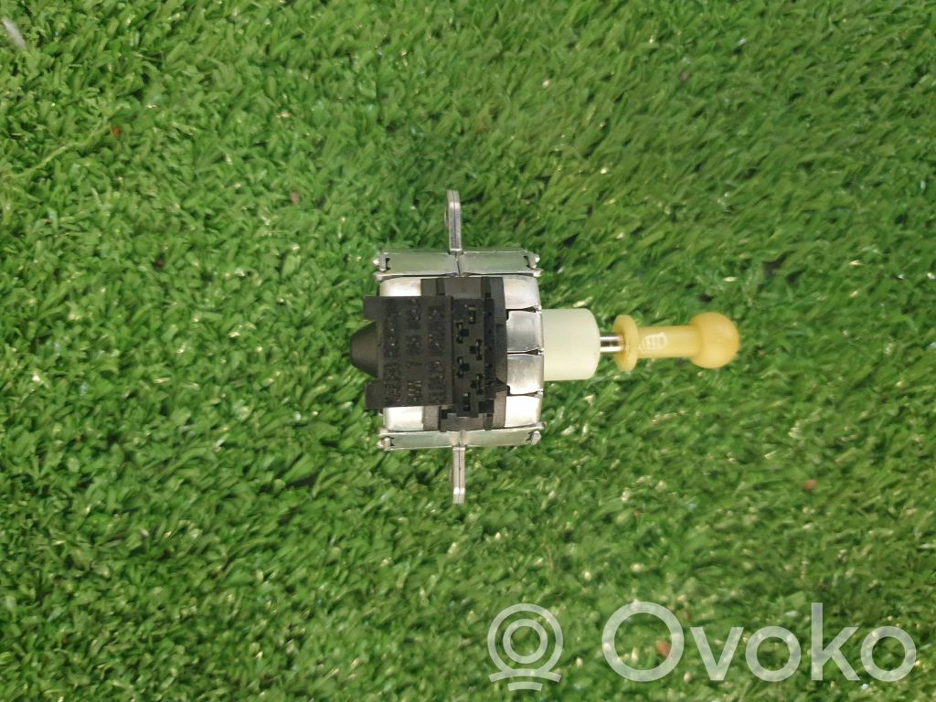 BMW X1 E84 Headlight level adjustment motor 