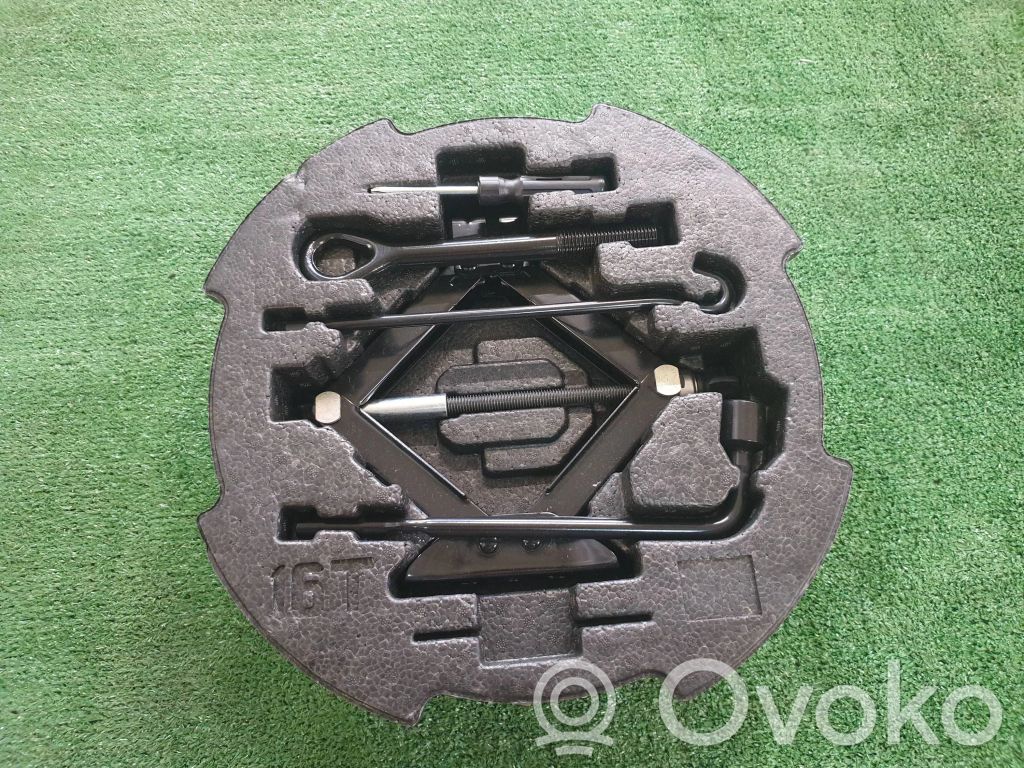 Hyundai i30 Tool set 