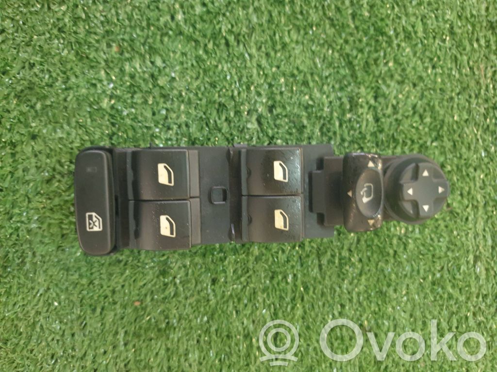 Peugeot 2008 I Electric window control switch 