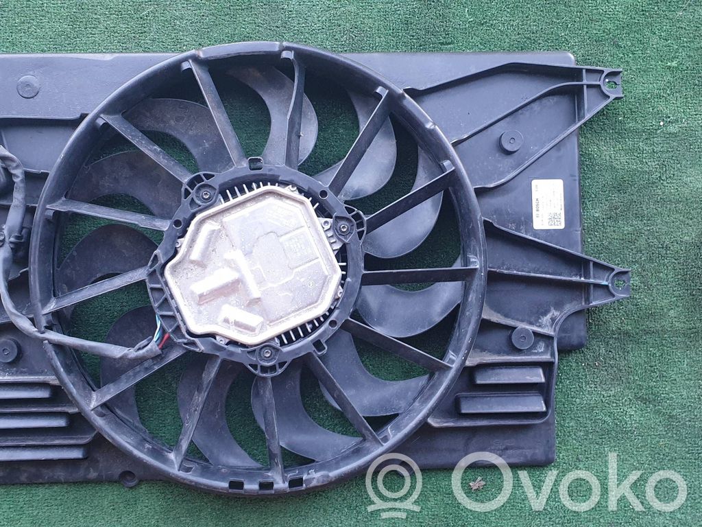 Hyundai i30 Electric radiator cooling fan 