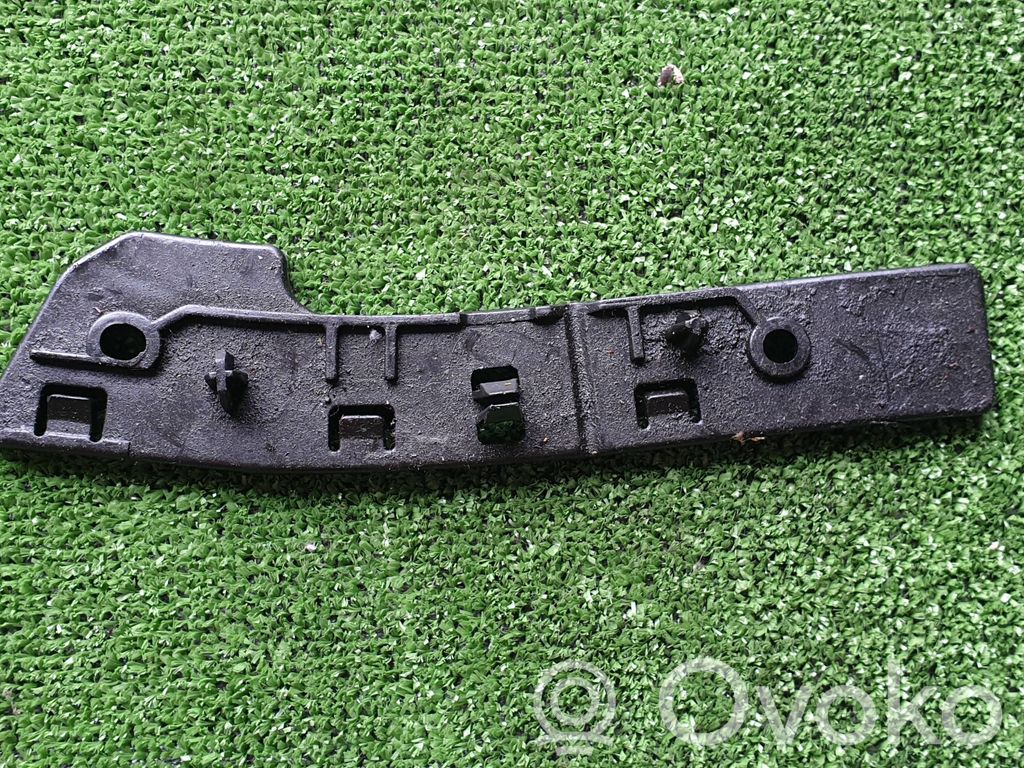 Peugeot Partner Fender mounting bracket 
