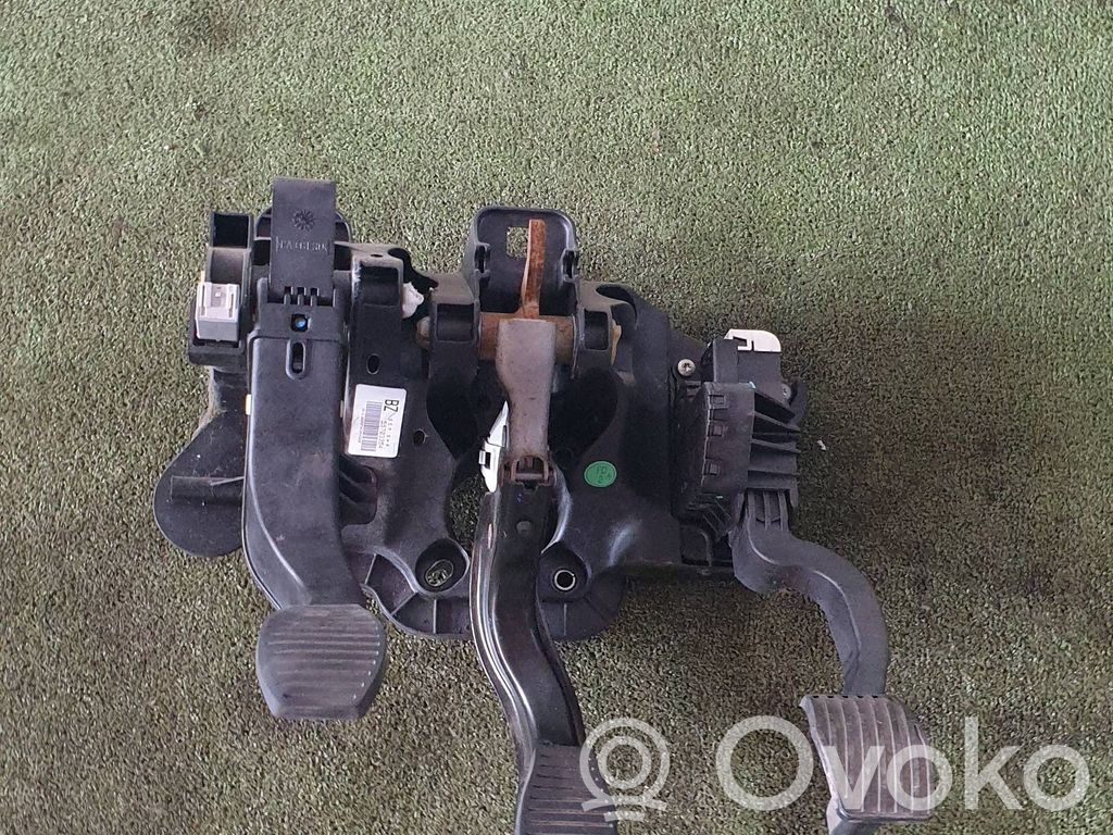 Opel Corsa D Poljinkokoonpano 