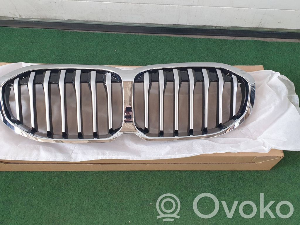 BMW 1 F40 Front grill 