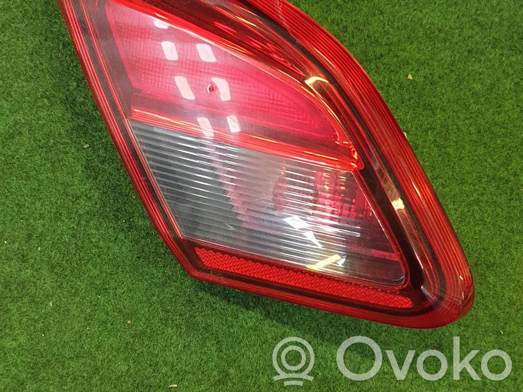 Opel Corsa E Galinis žibintas kėbule 