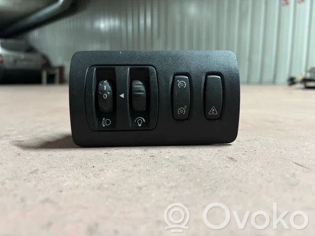 Headlight level height control switch   8200407754