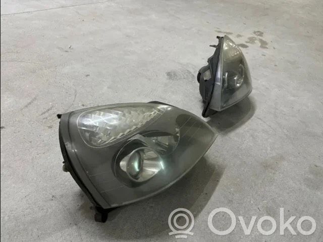 Renault Clio II Headlight/headlamp 