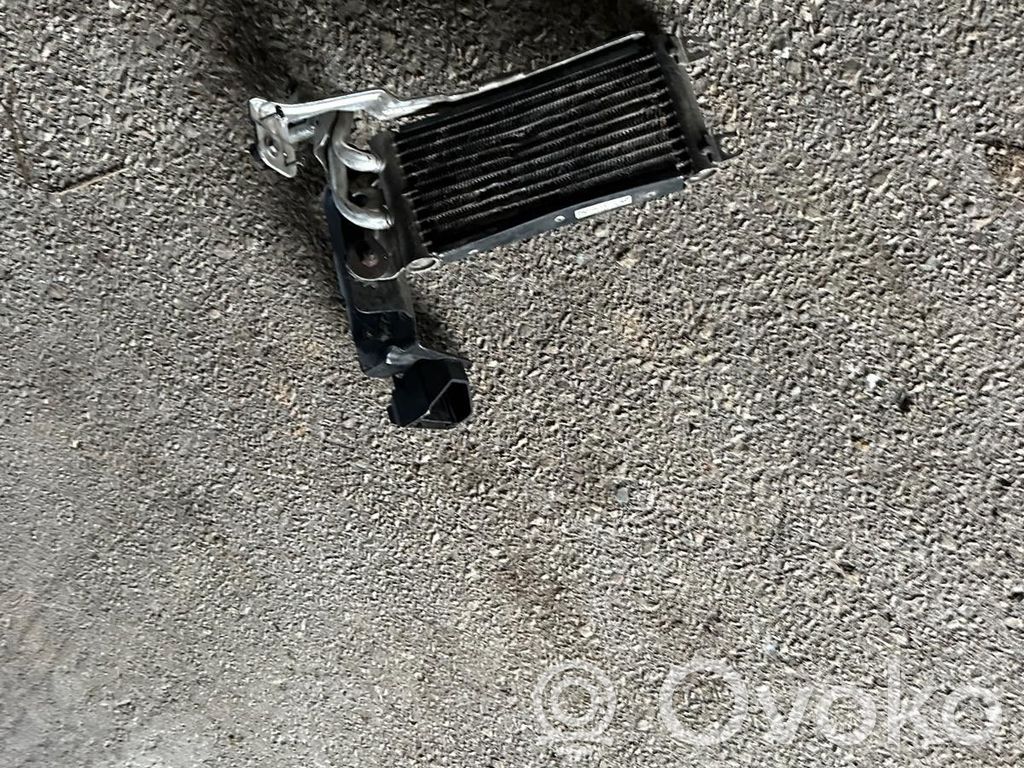 BMW M3 e92 Chłodnica oleju skrzyni 
