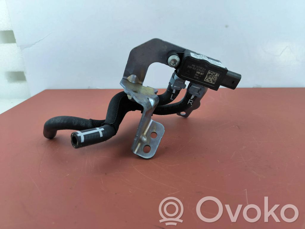 Volkswagen Tiguan Other engine bay part 