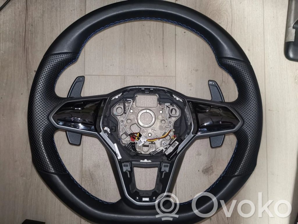 Volkswagen PASSAT B8 Ohjauspyörä 