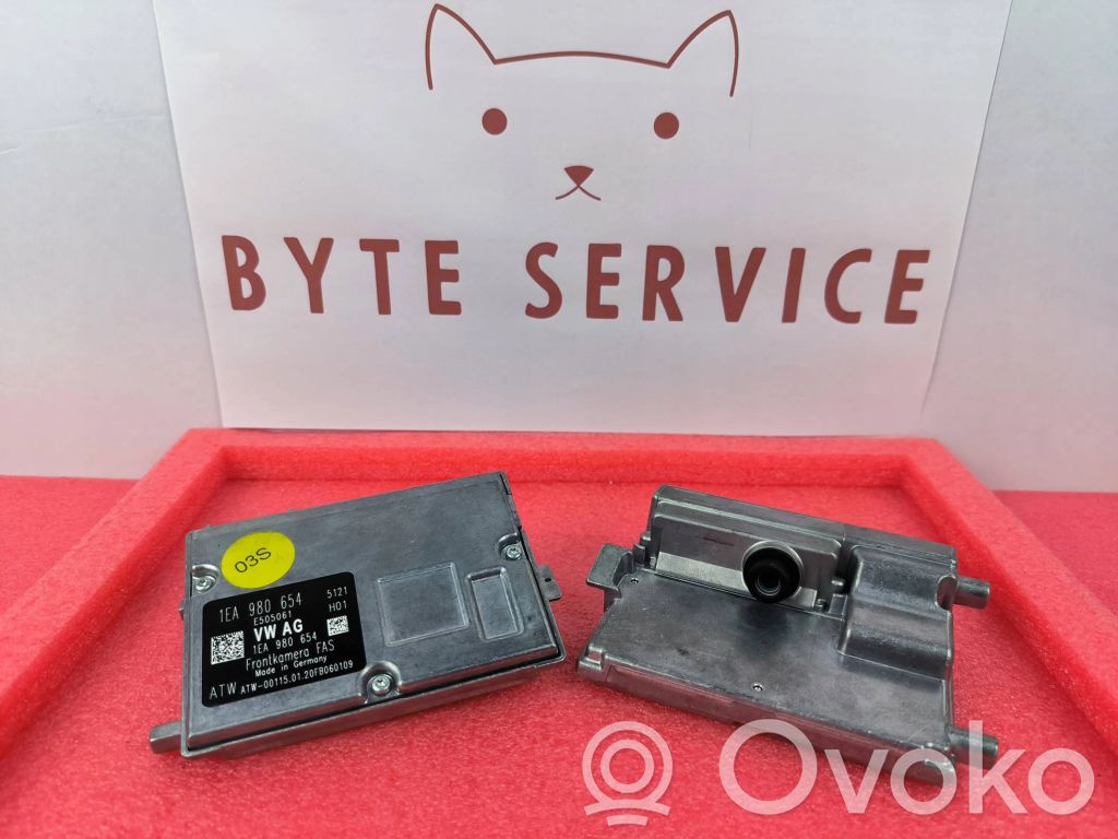 Windshield/windscreen camera   1EA980654