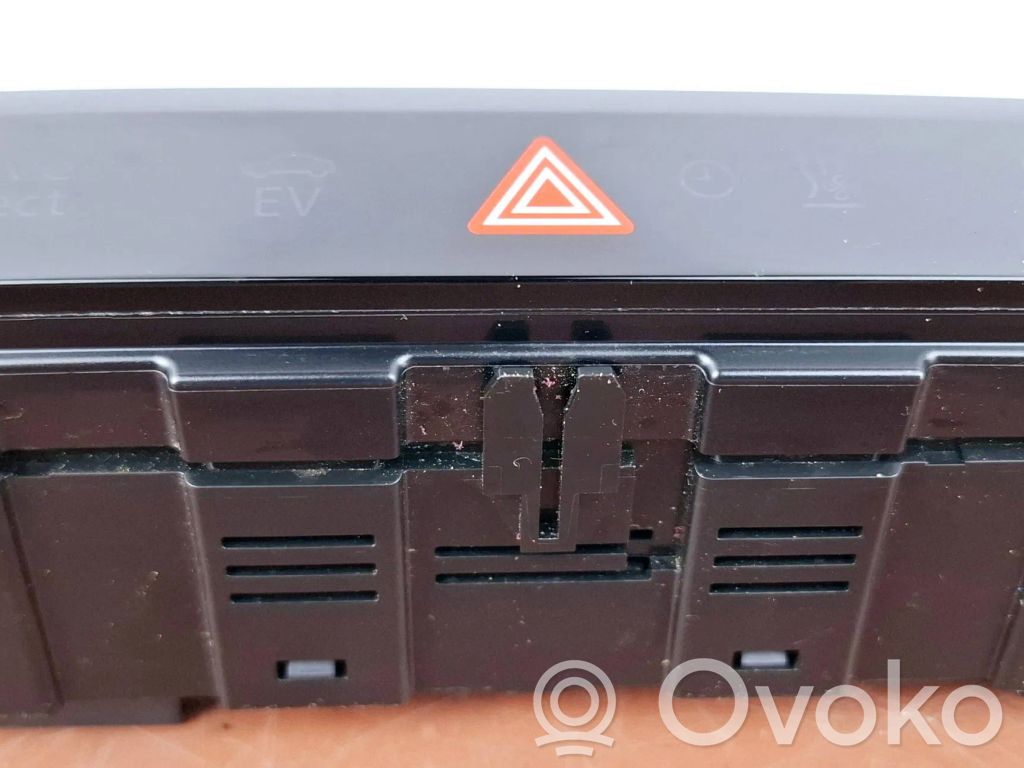 Audi Q4 Sportback e-tron Other switches/knobs/shifts 