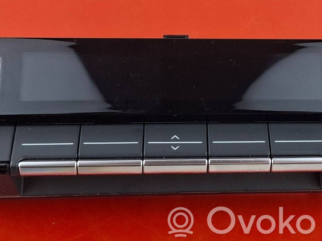 Audi e-tron Climate control unit 