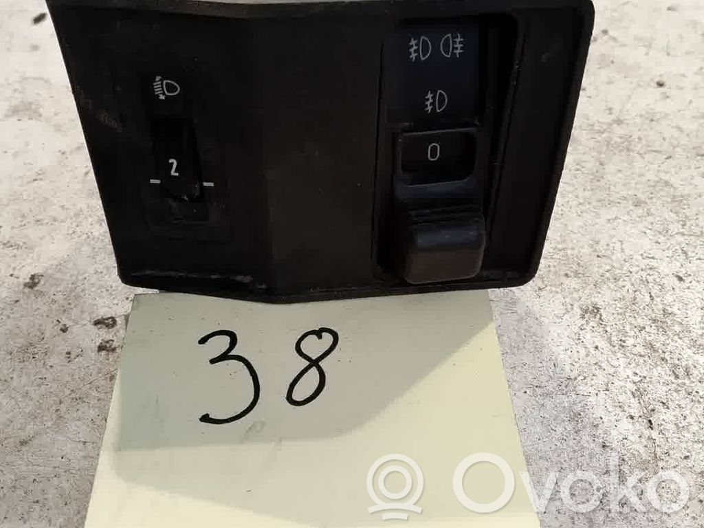 Light switch   1384005