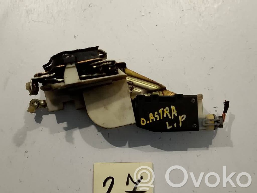 Opel Astra G Priekšpusē slēdzene 