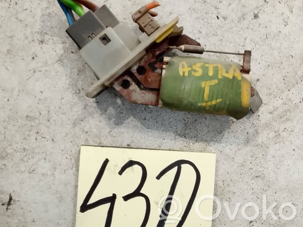 Opel Astra F Rezystor / Opornik dmuchawy nawiewu 