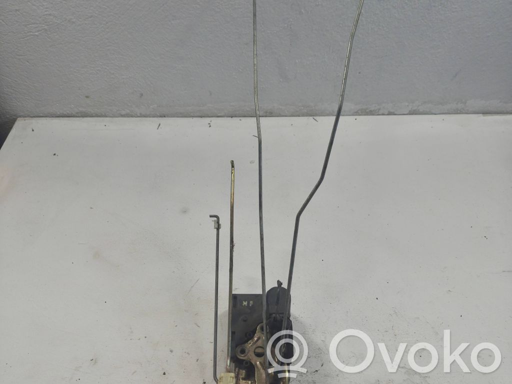 Mazda MPV II LW Front door lock 
