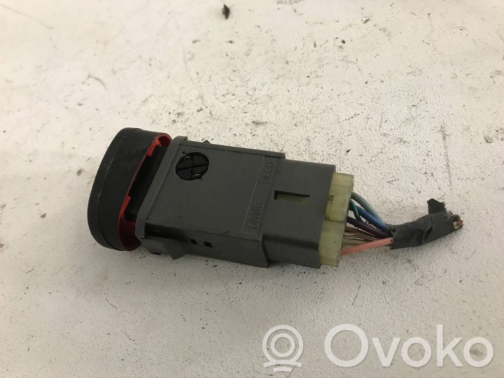 Mazda 323 Kiti jungtukai/ rankenėlės/ perjungėjai 