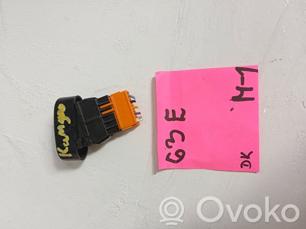 Renault Clio I Windscreen/window heater switch 