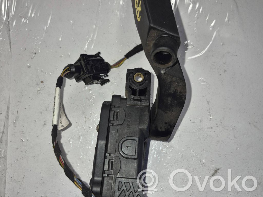 Volkswagen PASSAT B5 Pedală accelerație 
