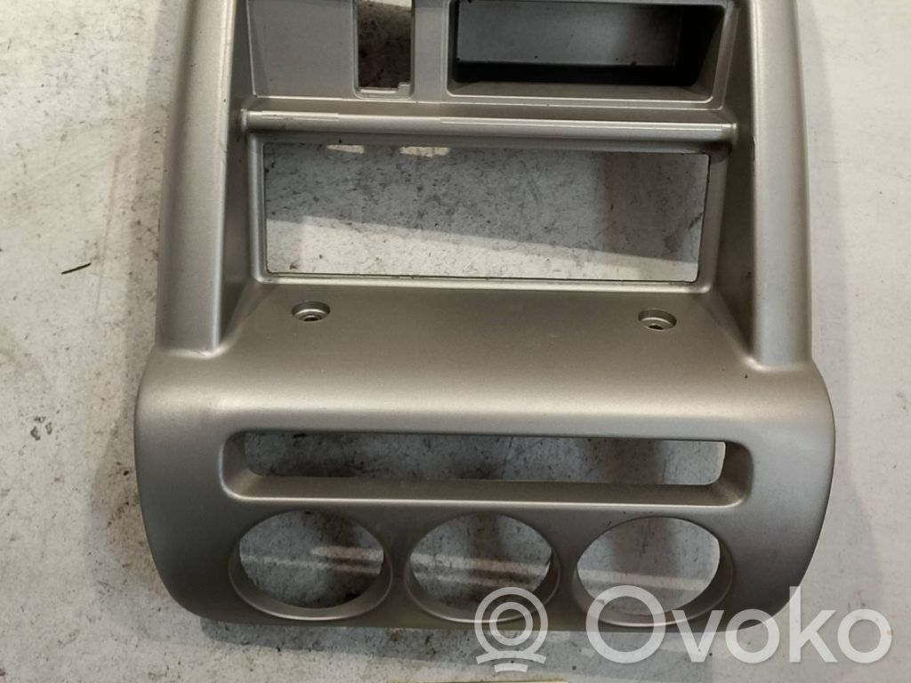 Nissan Micra Otros repuestos del interior 