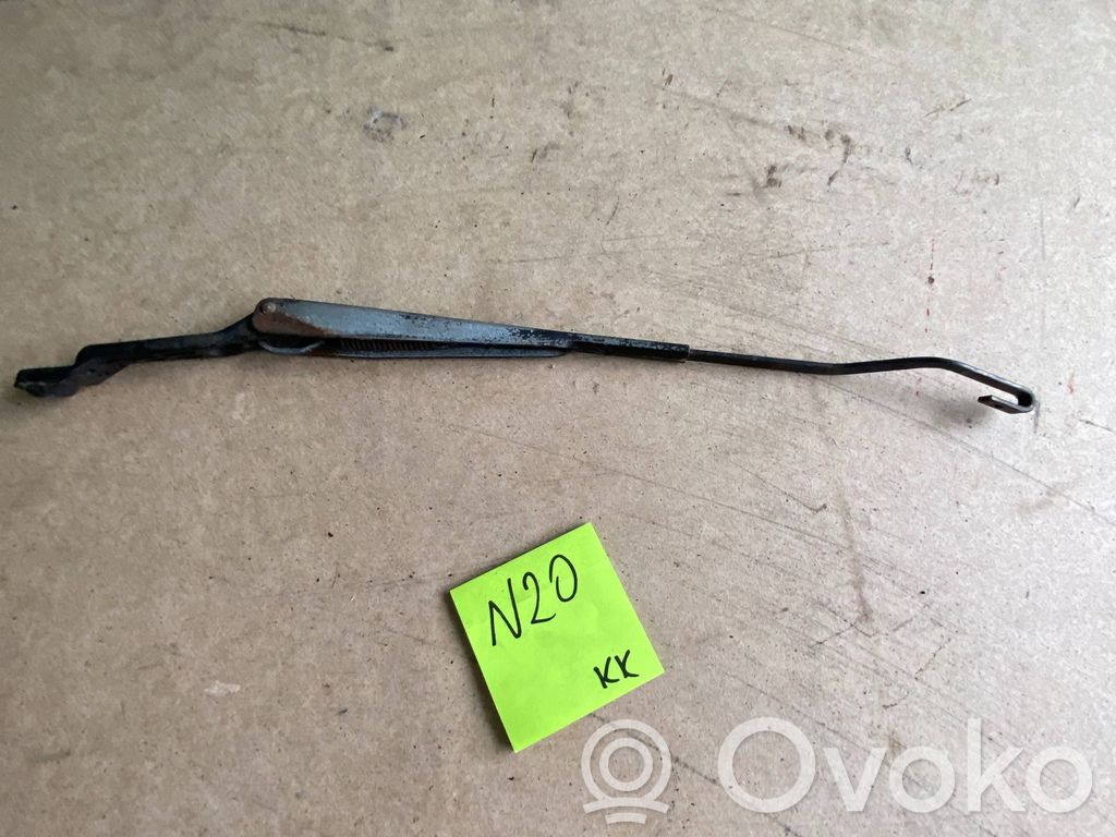 Renault Clio II Front wiper blade arm 