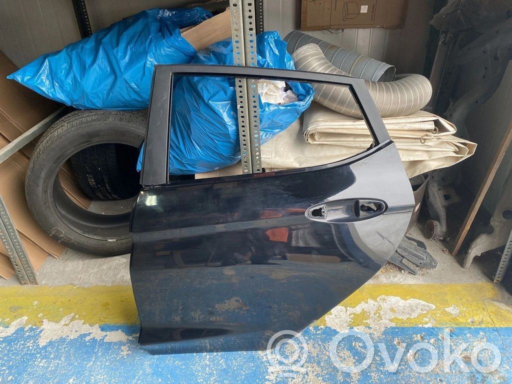 Ford Fiesta Puerta trasera 