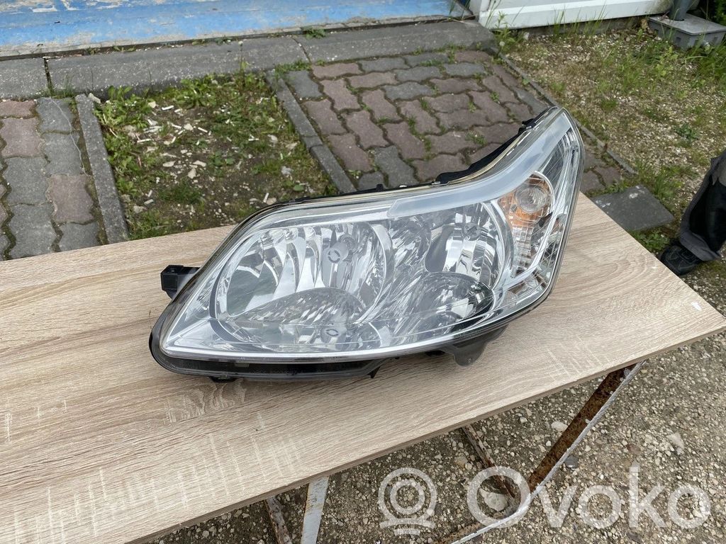 Citroen C4 I Priekšējais lukturis 