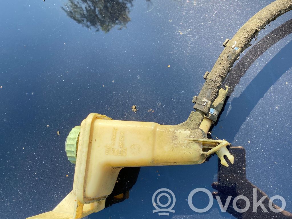 Audi A4 S4 B5 8D Vairo stiprintuvo skysčio bakelis 