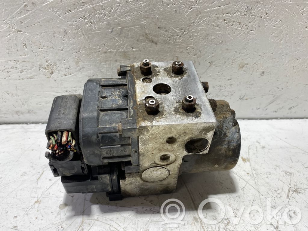 Subaru Impreza II Pompa ABS 