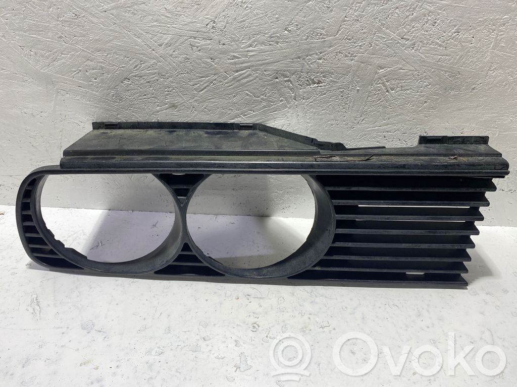 BMW 3 E30 Under headlight/headlamp trim 