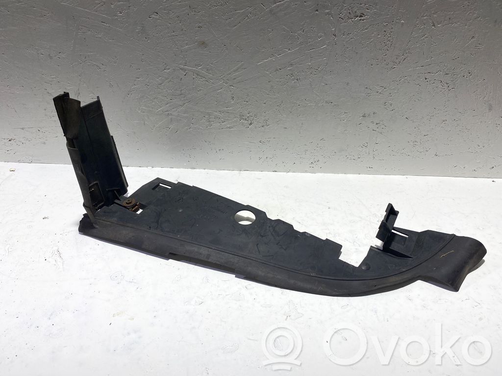 Traverse, support de radiateur latéral   8A0805893