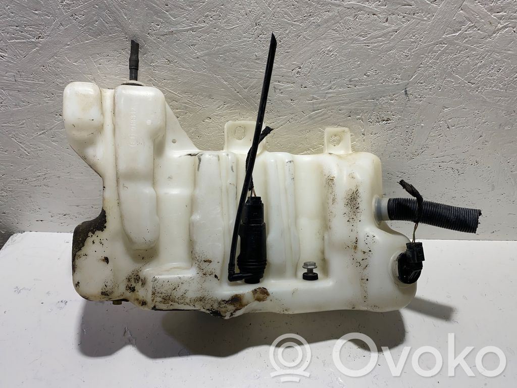BMW 5 E39 Logu šķidruma tvertne 