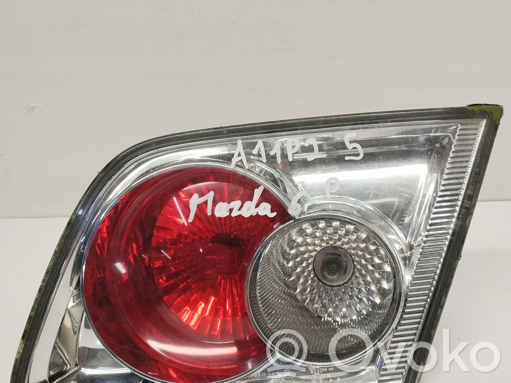 Tailgate rear/tail lights