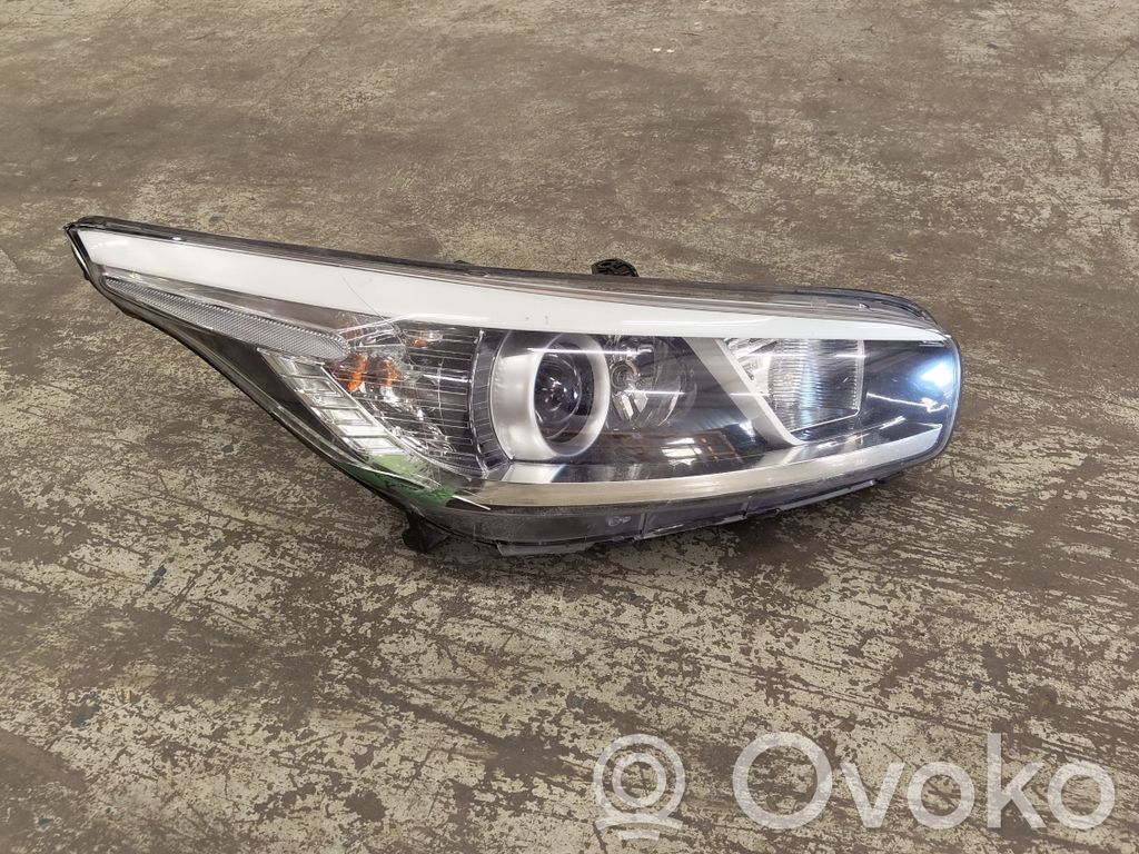 KIA Ceed Priekinis žibintas 