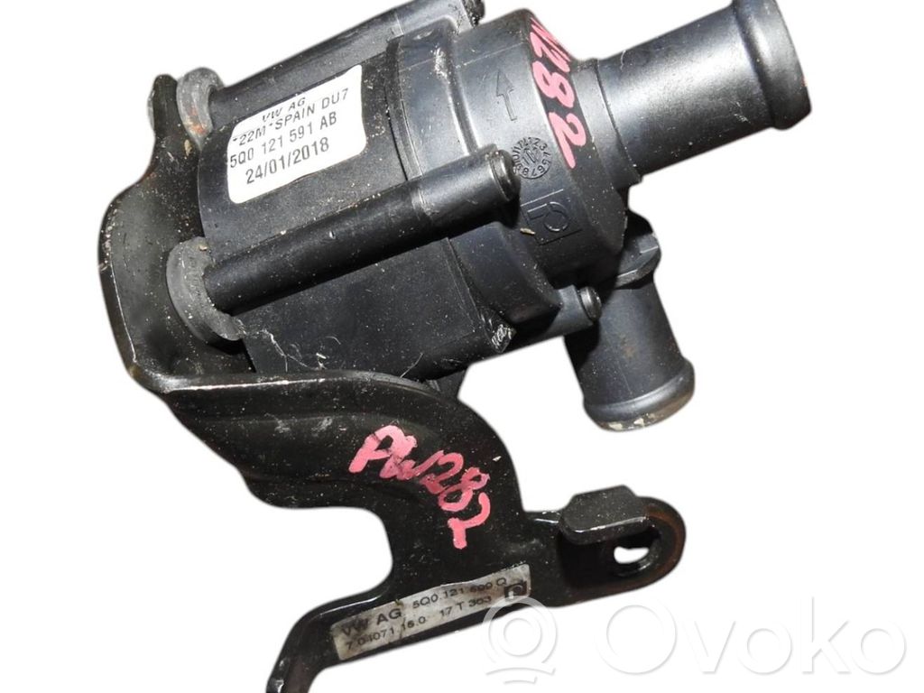 Seat Leon (5F) Pompa cyrkulacji / obiegu wody 